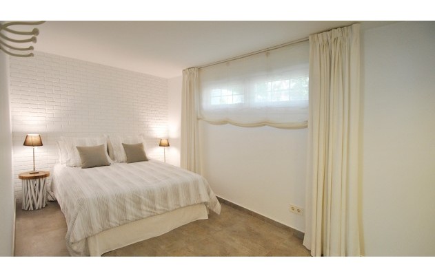 Resale - Villa - Elche - La Marina