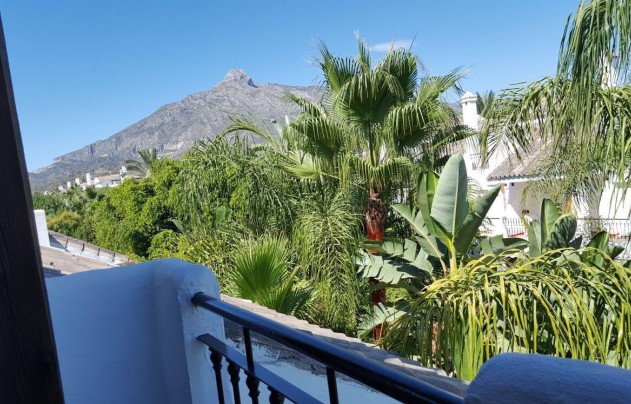 Resale - House - Marbella - Los Naranjos de Marbella