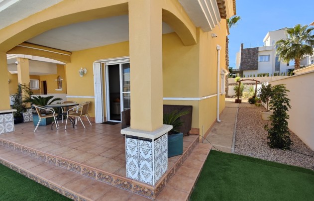 Revente - Villa - Orihuela Costa - La Zenia