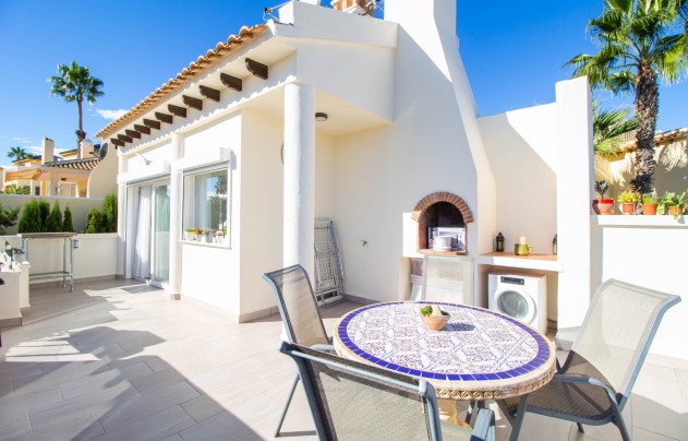 Resale - Villa - Orihuela Costa - Campos de Golf