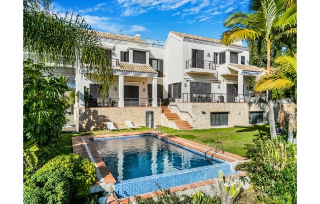 Resale - Villa - Benahavis - La Quinta