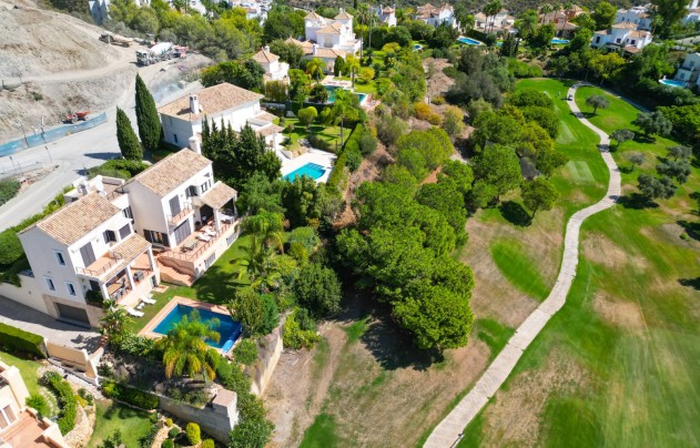 Resale - Villa - Benahavis - La Quinta