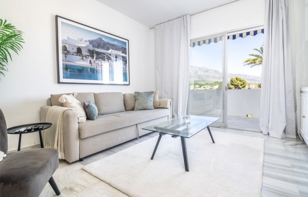 Revente - Apartment - Marbella - Nueva Andalucía