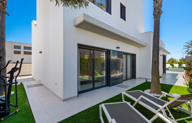 Resale - Villa - Orihuela Costa - Dehesa de campoamor