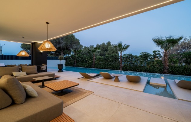 Resale - Villa - Marbella - Nagueles