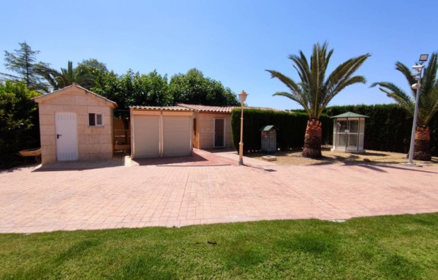 Resale - Villa - Aspe