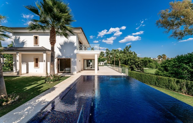 Herverkoop - Villa - Marbella - Nueva Andalucía