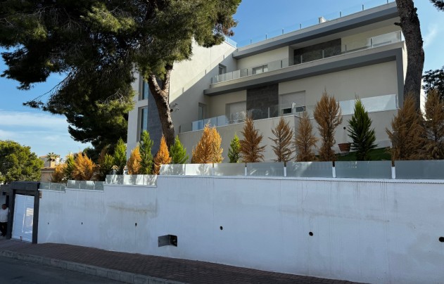 Resale - Villa - Torrevieja - Los Balcones