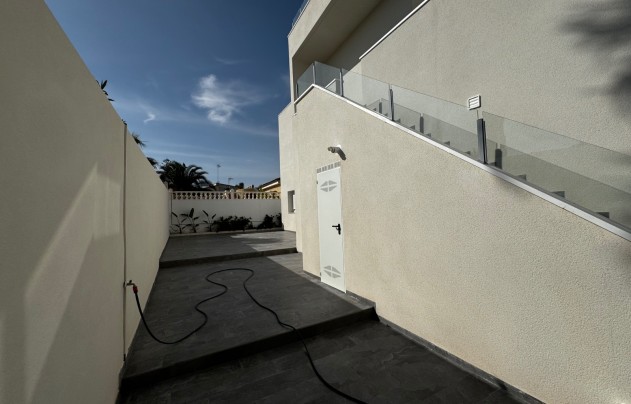 Resale - Villa - Torrevieja - Los Balcones