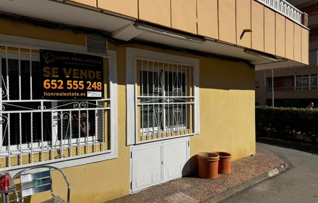 Resale - Commercial - Orihuela Costa - Punta Prima