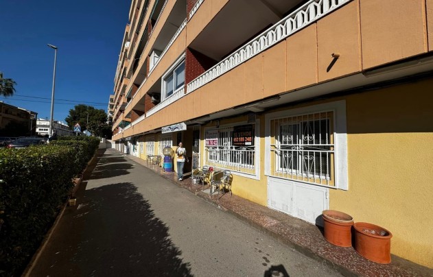 Resale - Commercial - Orihuela Costa - Punta Prima