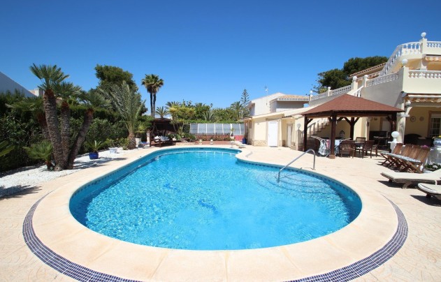 Resale - Villa - Torrevieja - Punta Prima