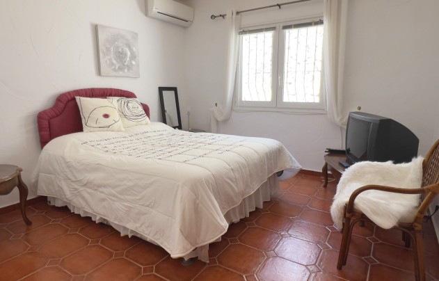 Resale - Villa - Moraira - Benimeit