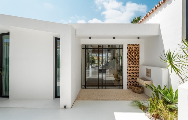 Herverkoop - Villa - Marbella - Nueva Andalucía