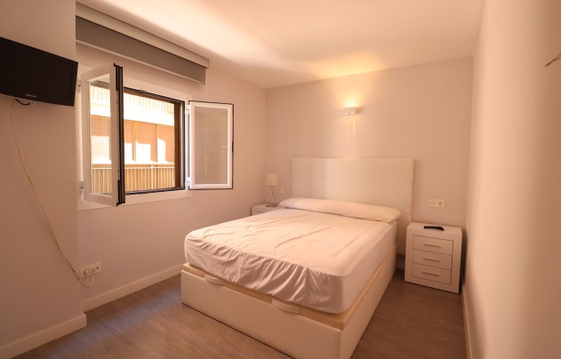 Herverkoop - Apartment - Torrevieja - Playa del Cura