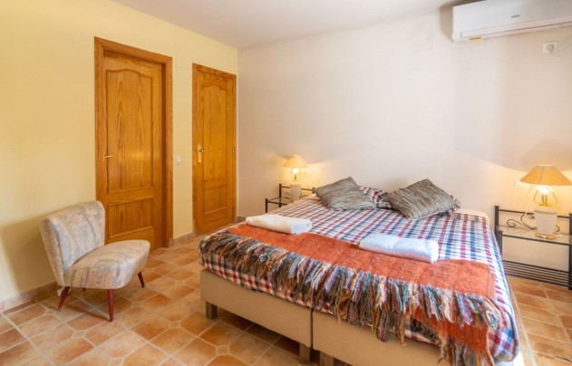 Resale - Villa - Calpe - Zona Puerto Blanco - Maryvilla