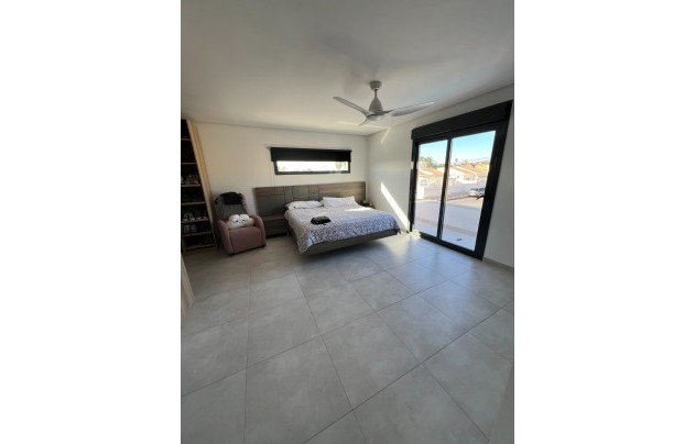 Resale - Villa - Torrevieja - El Chaparral