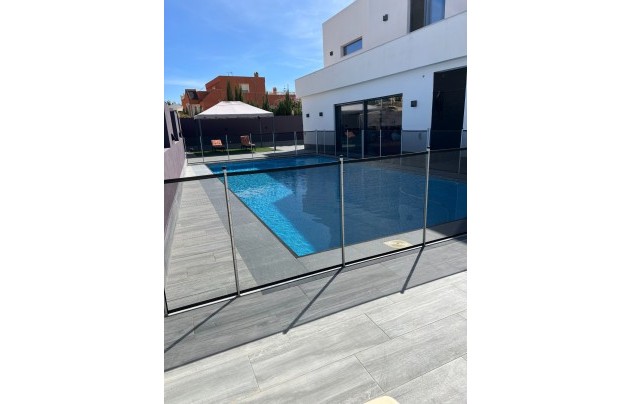 Resale - Villa - Torrevieja - El Chaparral