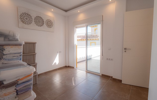 Revente - Villa - Orihuela Costa - La Zenia