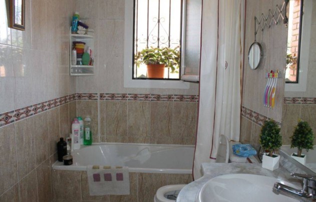 Resale - Villa - Benidorm - Poniente