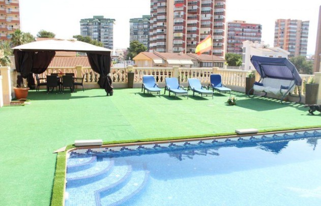 Resale - Villa - Benidorm - Poniente