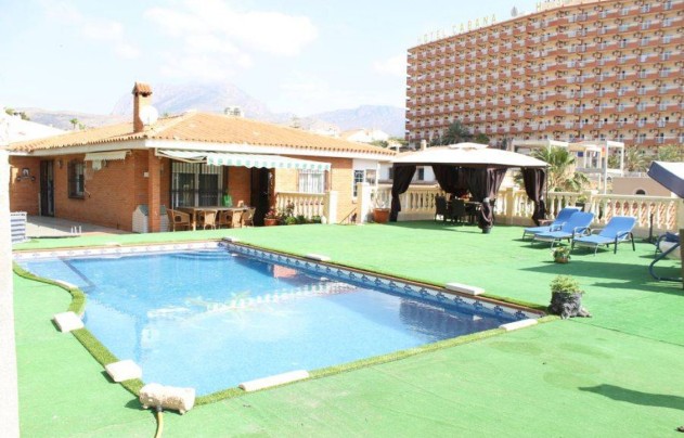 Resale - Villa - Benidorm - Poniente