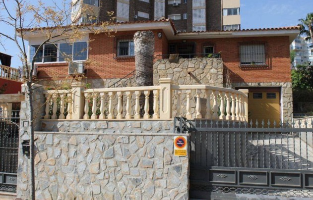 Resale - Villa - Benidorm - Poniente