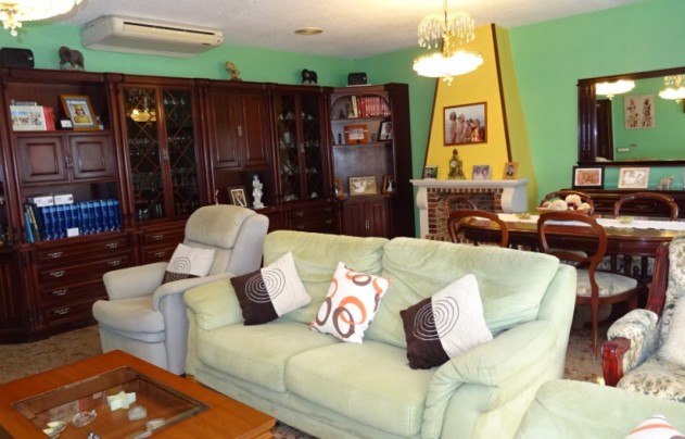 Resale - Villa - Benidorm - Poniente