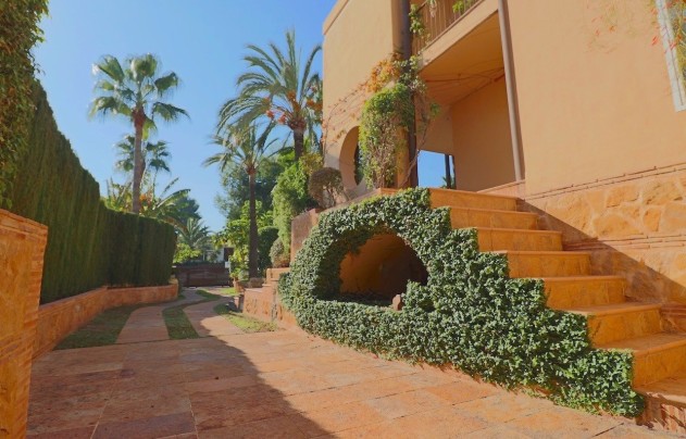 Resale - Villa - Benidorm - Coblanca