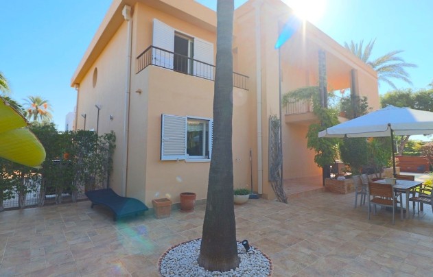 Resale - Villa - Benidorm - Coblanca