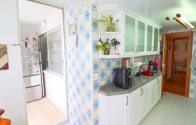 Resale - Apartment - Benidorm - Levante