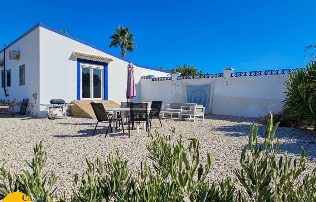 Resale - Villa - Catral