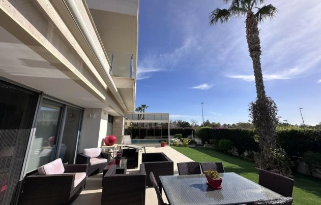 Resale - Villa - Orihuela - Vistabella