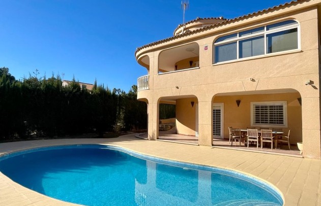 Reventa - Villa - Torrevieja - Los Balcones