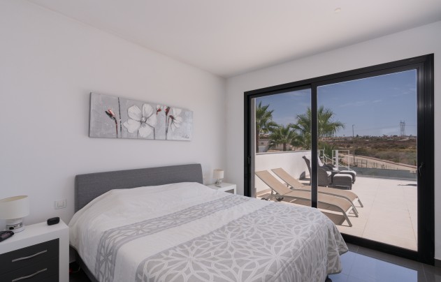 Resale - Villa - San Fulgencio - La Marina