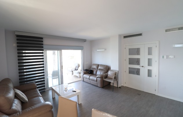 Herverkoop - Apartment - Torrevieja - Playa del Cura