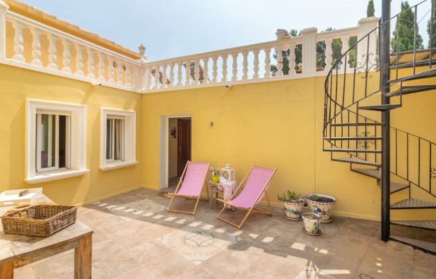 Resale - Villa - Calpe - Zona Puerto Blanco - Maryvilla