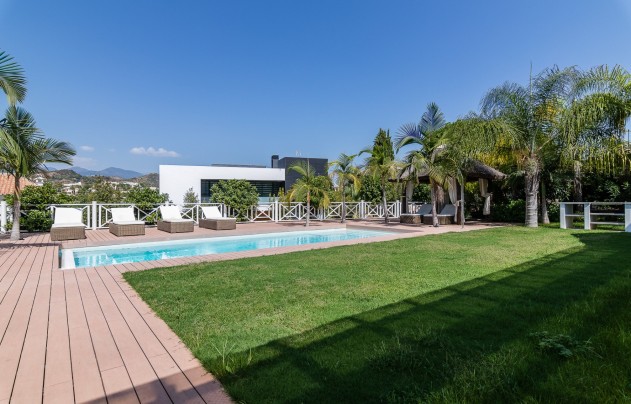 Revente - Villa - Marbella - Nueva Andalucía