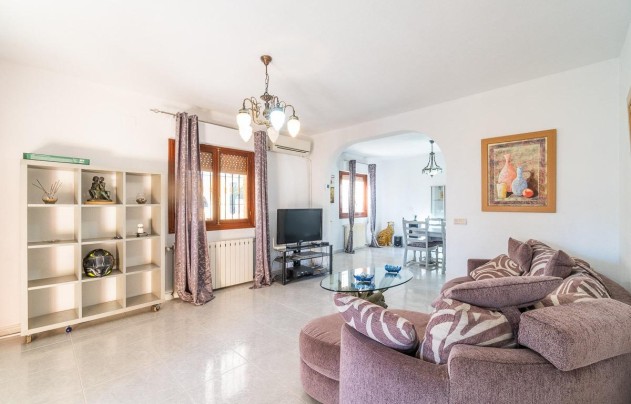 Resale - Villa - Orihuela Costa - Villamartín