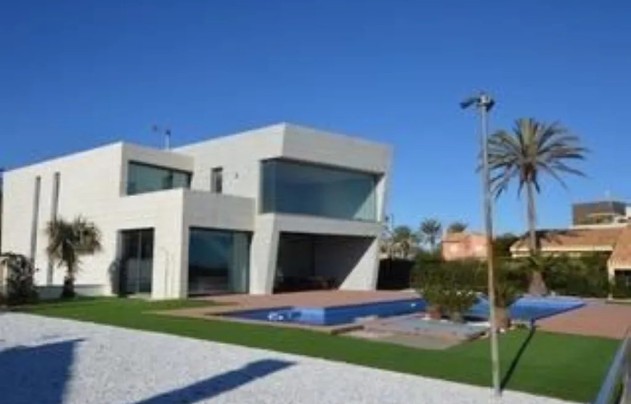 Resale - Villa - Orihuela Costa - Cabo Roig