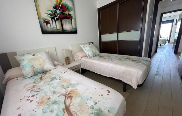 Resale - Apartment - Torrevieja - Punta Prima