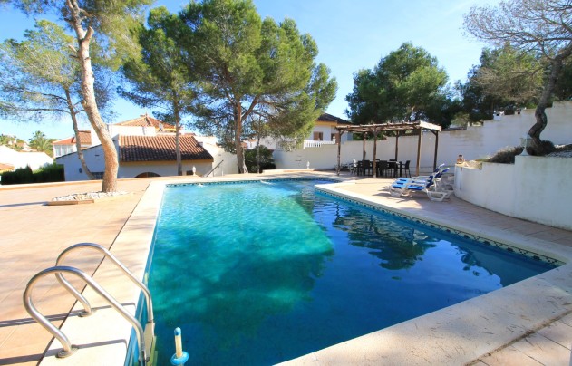 Reventa - Villa - Orihuela Costa - Mil Palmeras