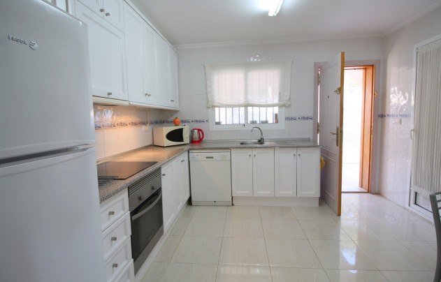 Reventa - Villa - Orihuela Costa - Mil Palmeras