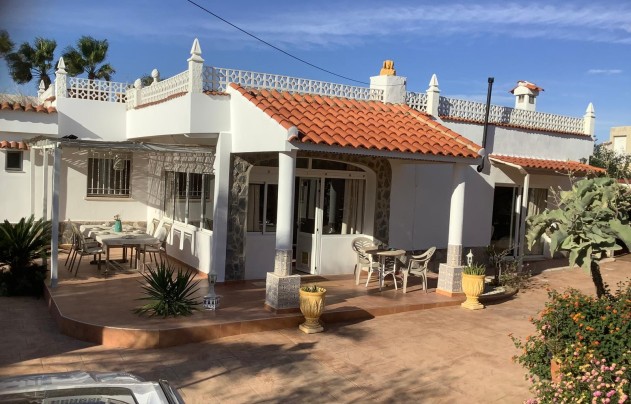 Revente - Villa - San Fulgencio - Urbanización La Marina